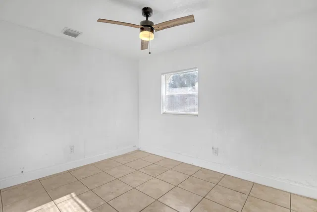 Residence photo 37