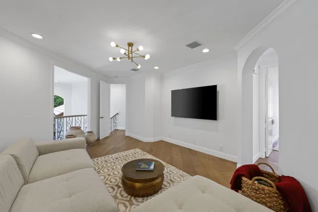 Residence photo 56