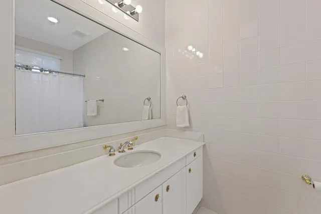 Residence photo 61