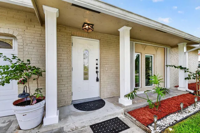  Residence photo 4
