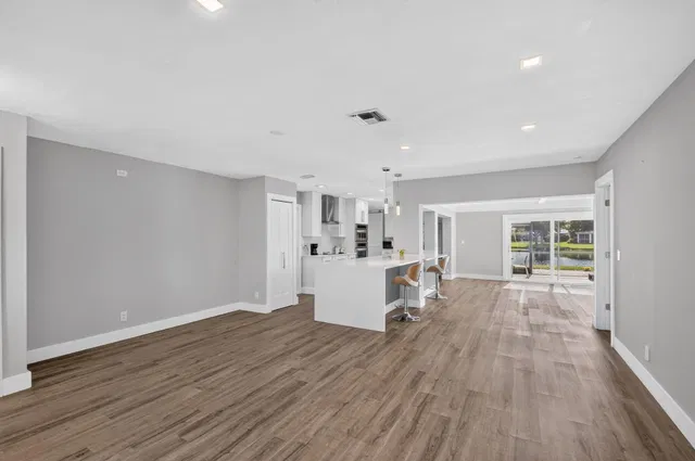  Residence photo 9