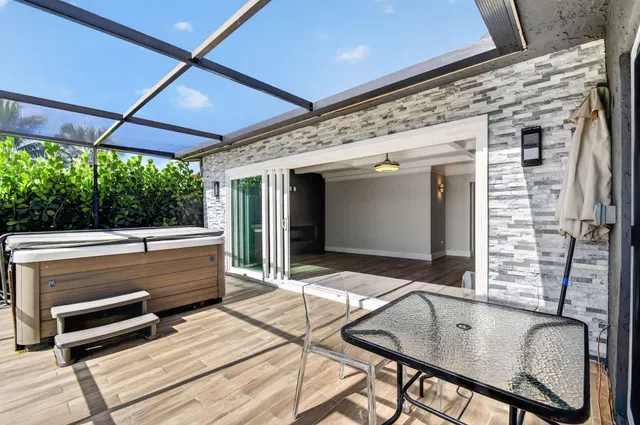  Residence photo 45