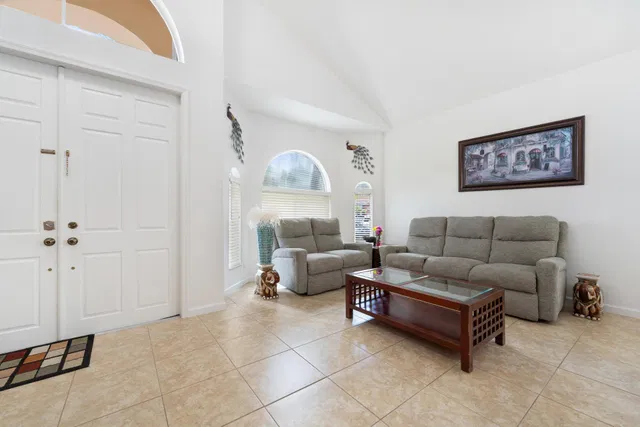 Residence photo 8