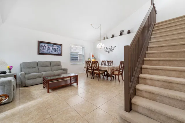 Residence photo 13