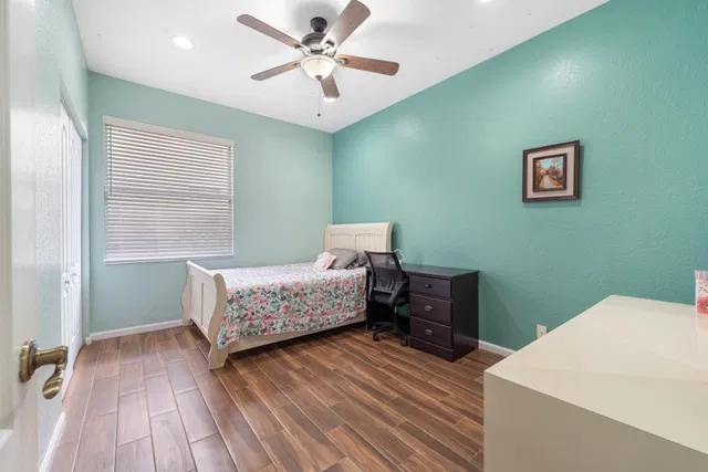 Residence photo 30