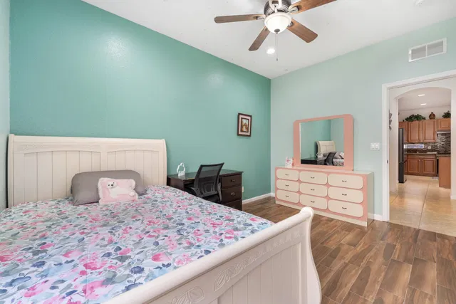 Residence photo 31
