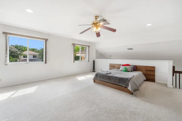 Residence photo 36