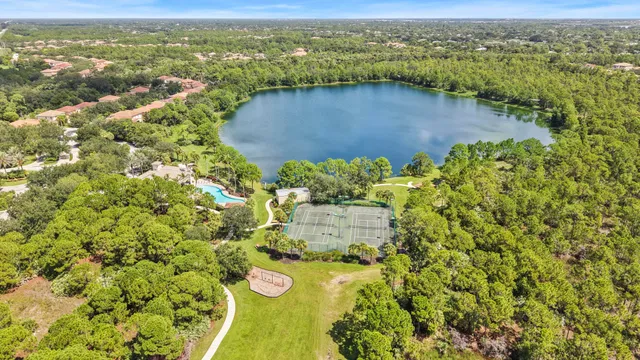 Residence photo 45