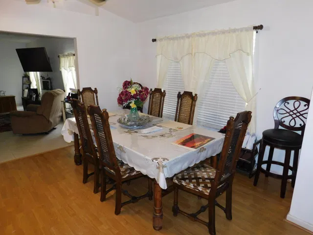 Residence photo 10