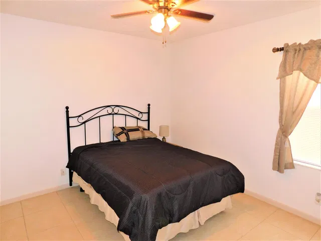 Residence photo 14