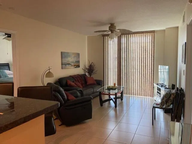 610 Clematis Unit 723 photo 23