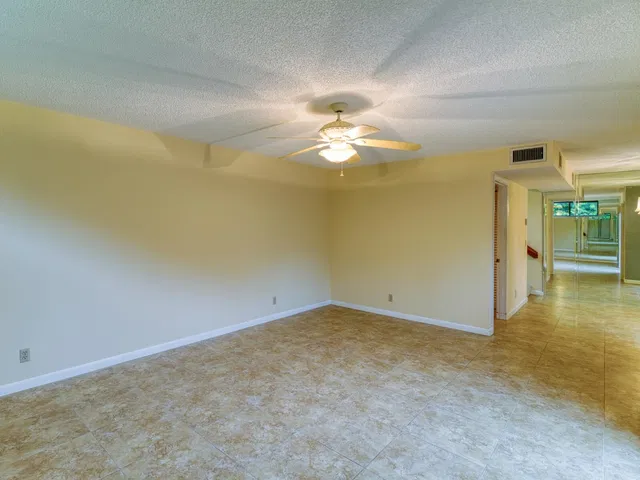 Unit Apt D photo 10