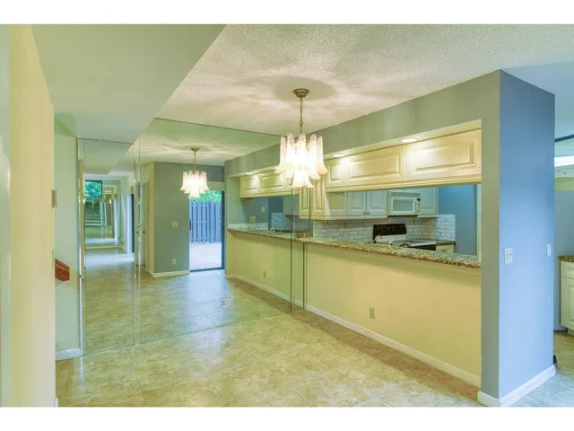 Unit Apt D photo 11