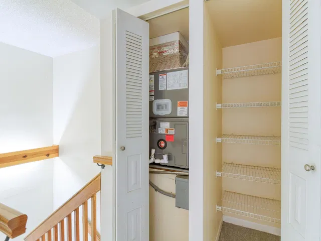 Unit Apt D photo 26