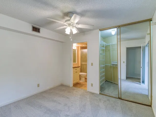 Unit Apt D photo 27