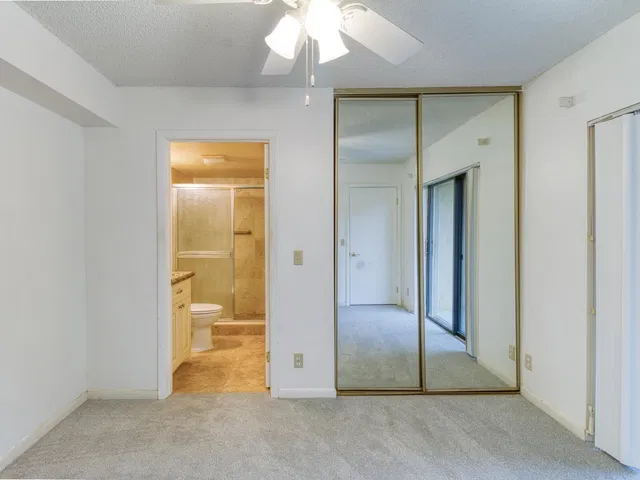Unit Apt D photo 30