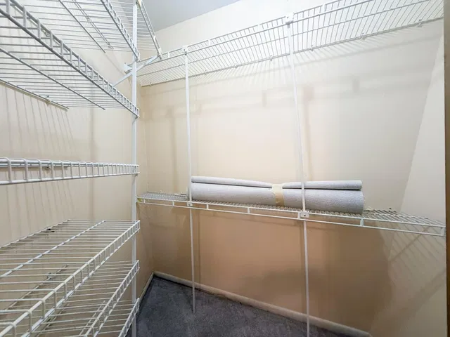 Unit Apt D photo 31
