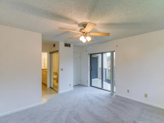 Unit Apt D photo 39