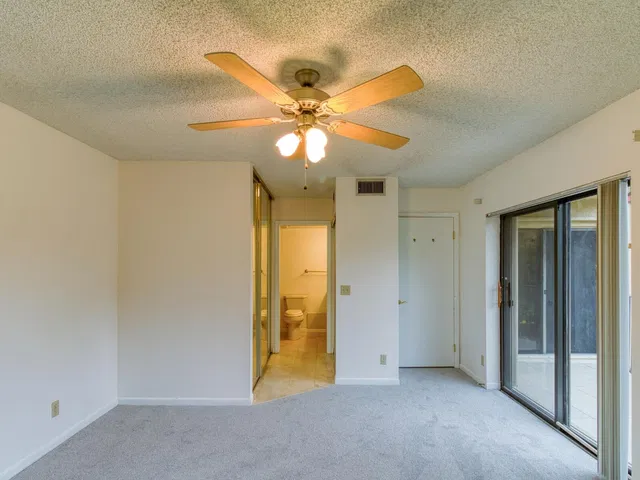 Unit Apt D photo 40