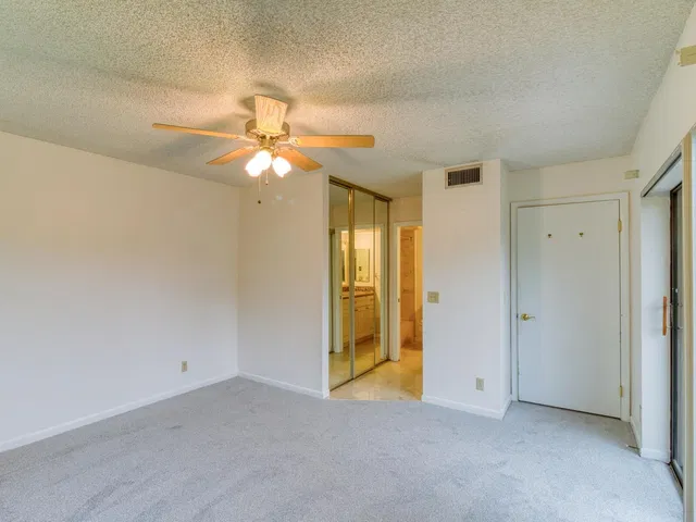 Unit Apt D photo 41