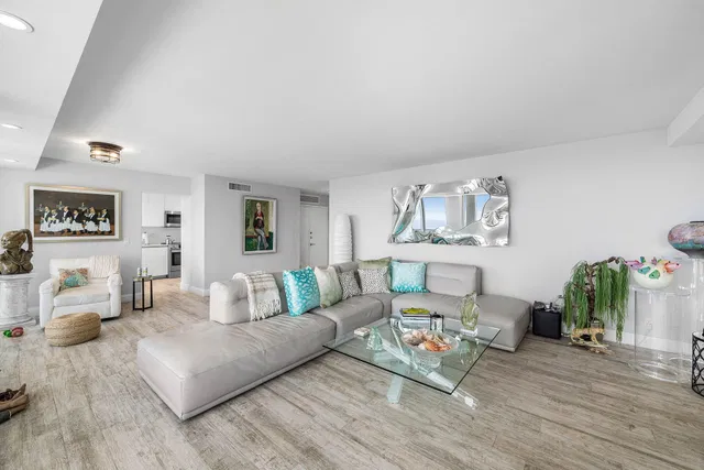 Boca Raton Unit 17L photo 6