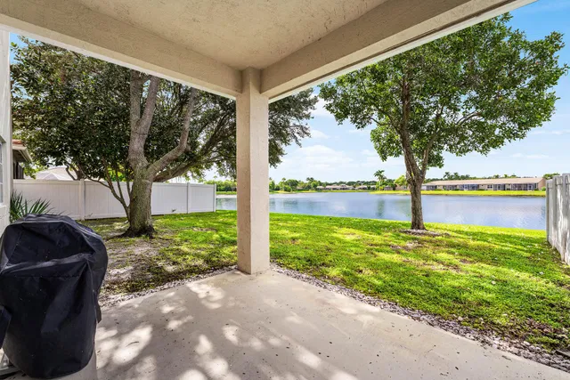 West Palm Beach Residence photo 30