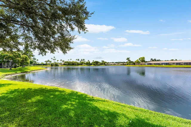 West Palm Beach Residence photo 35