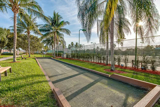 West Palm Beach Residence photo 85
