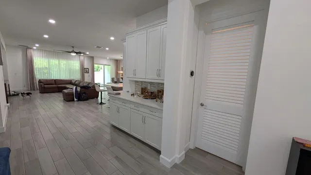  Residence photo 15
