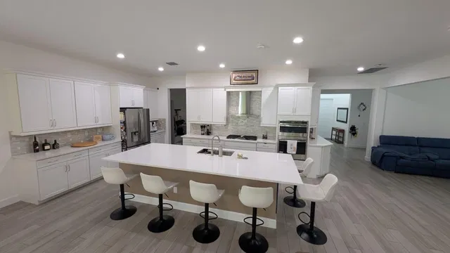  Residence photo 16
