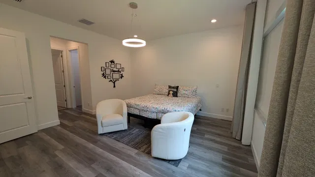  Residence photo 61