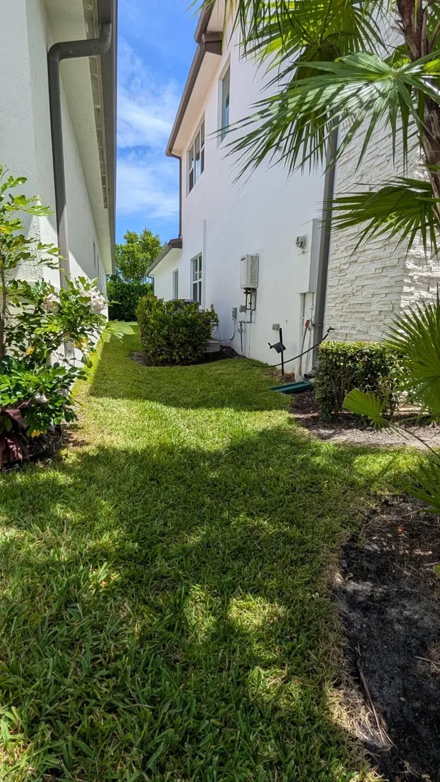  Residence photo 74