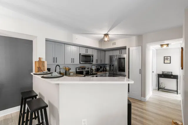  Unit 202 photo 7