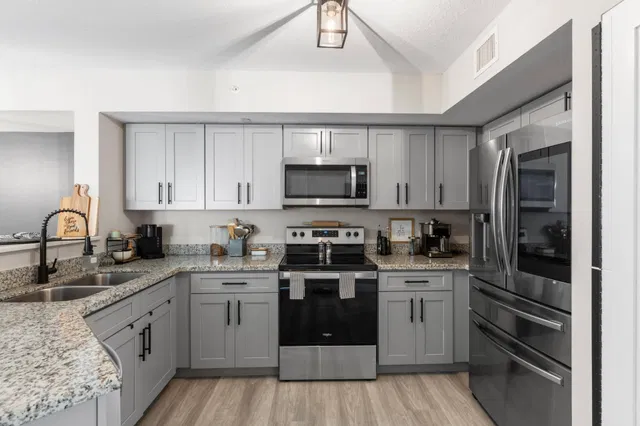 Unit 202 photo 8