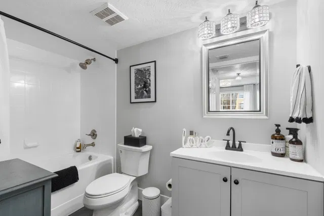  Unit 202 photo 12