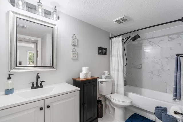  Unit 202 photo 15