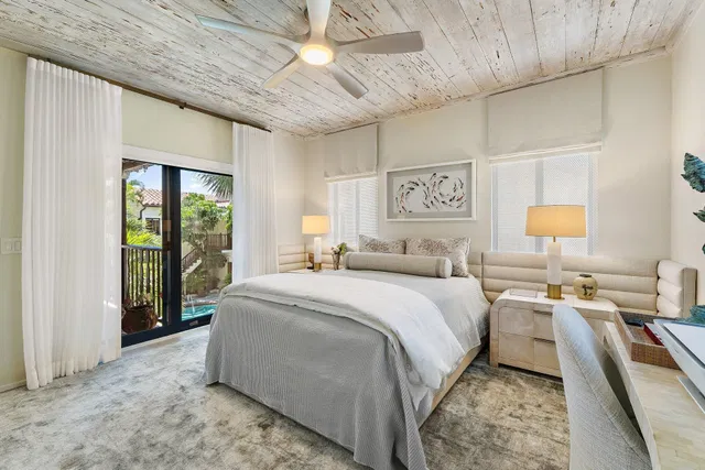 In-Town Palm Beach Residence photo 14