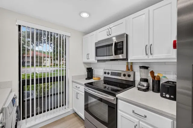PGA National Palm Beach Gardens Unit 124 photo 14