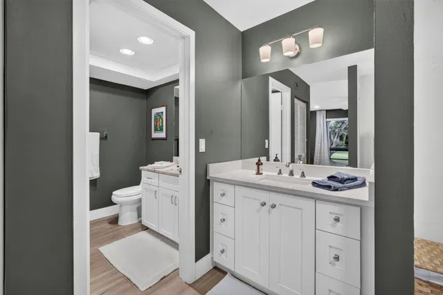 PGA National Palm Beach Gardens Unit 124 photo 28
