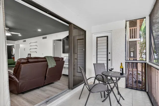 PGA National Palm Beach Gardens Unit 124 photo 32