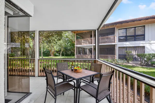 PGA National Palm Beach Gardens Unit 124 photo 36