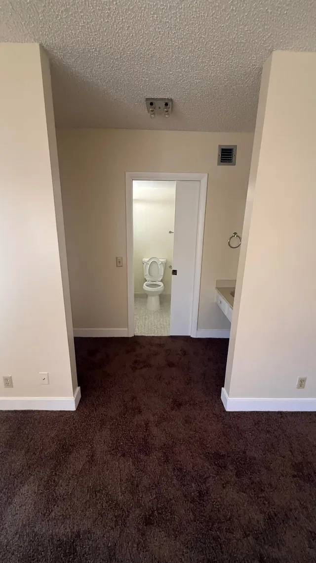 Unit 206 photo 23