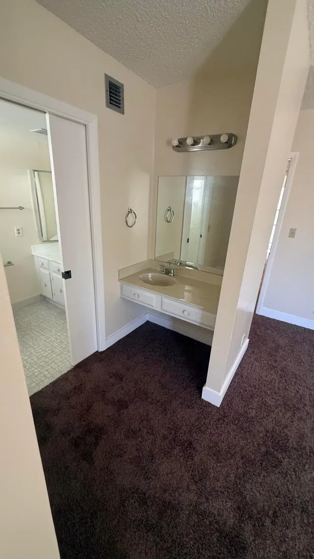 Unit 206 photo 24
