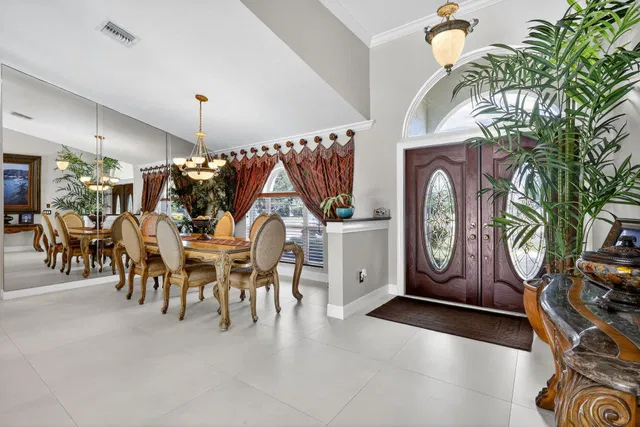  Residence photo 5