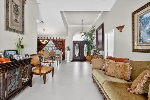  Residence photo 15