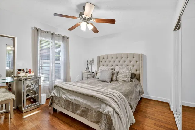  Residence photo 36