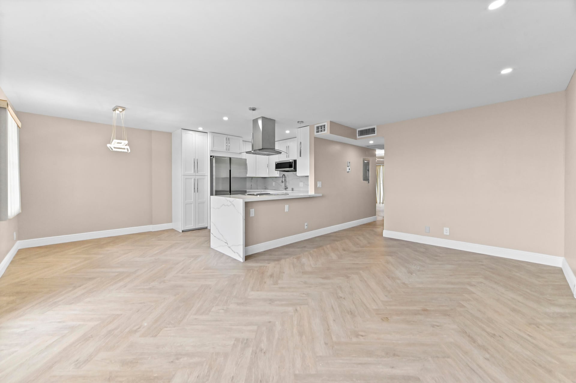 Residence photo 8
