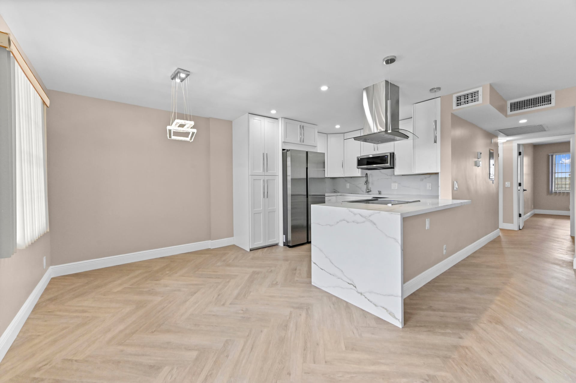 Residence photo 9