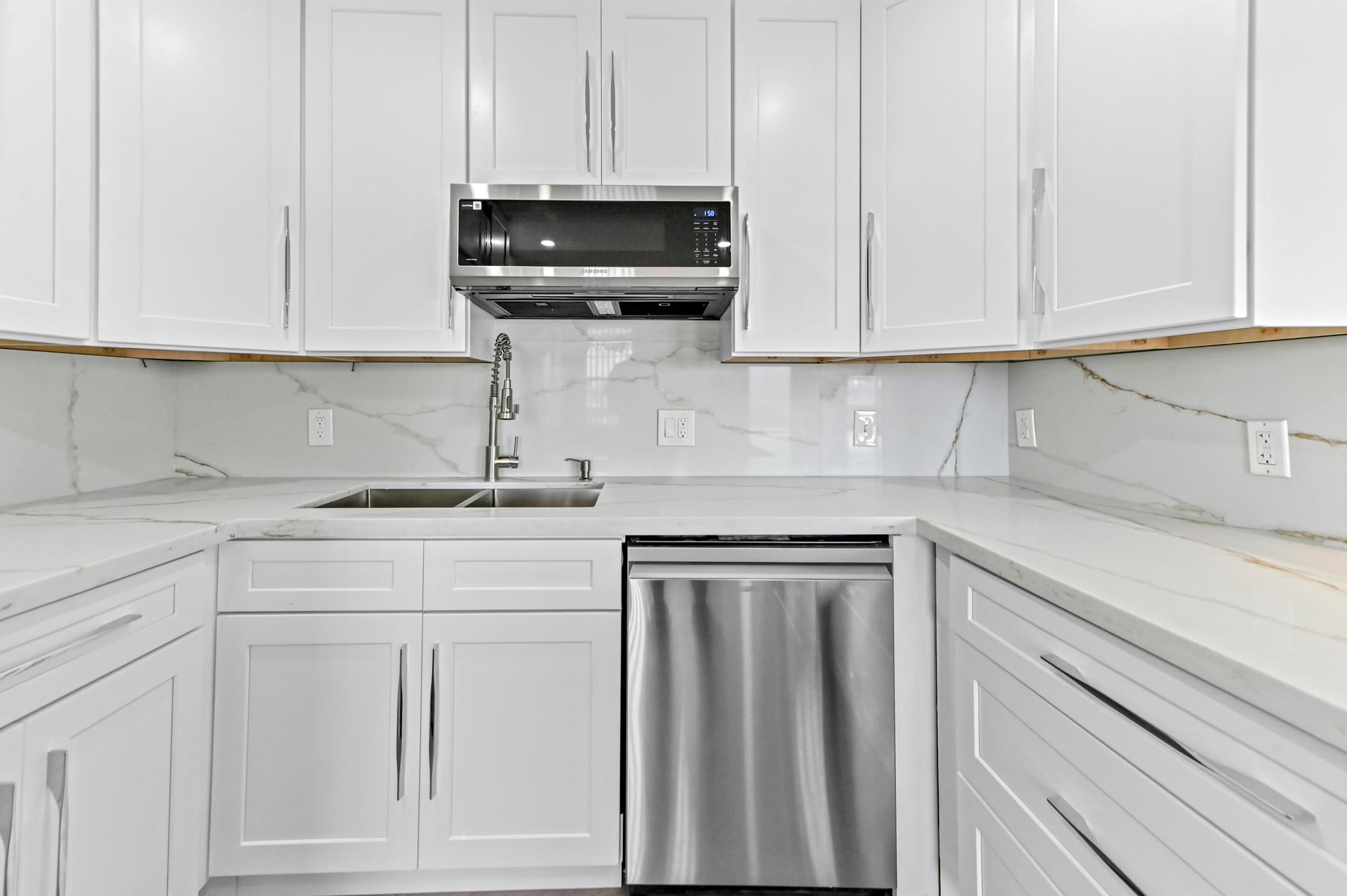 Residence photo 12