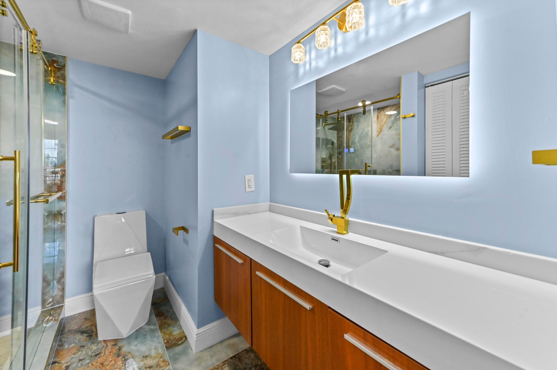 Residence photo 19